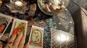 Расклад Таро-Чего ждать до конца года?