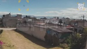 В Мексике бизнес-джет влетел в ангары и взорвался: не менее 10 погибших