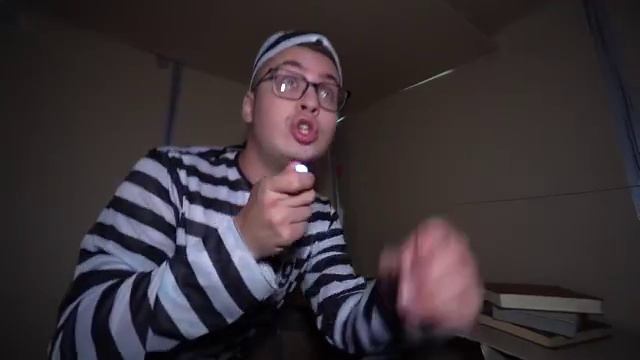 А4 - Побег Из КАРТОННОЙ ТЮРЬМЫ Челлендж !