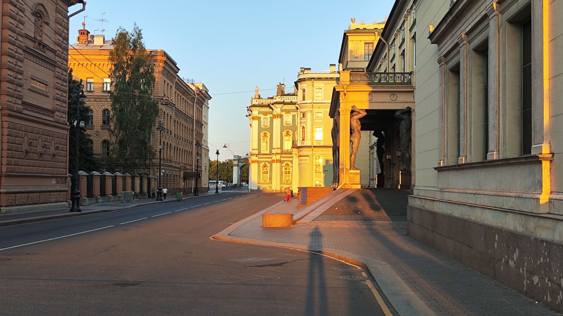 Маленькие истории Эрмитажа: Скульптура древней Греции и позднего Рима. Выпуск 9 смотреть онлайн