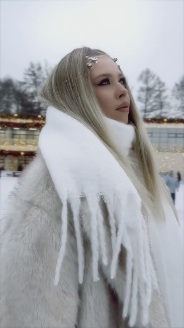 SEREBRO - Снег идет смотреть онлайн