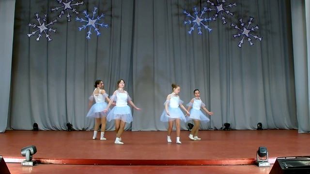 Танцевальный коллектив "Каблучок" - Льдинки мечты смотреть онлайн