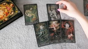 Что он думает о вас. Расклад на таро вампиров + секрет в шкатулке ❤️