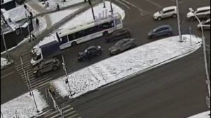 Пешеход чудом уцелел: EXEED принял удар на себя!