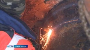 В дома пятигорчан постепенно пребывает вода: где она уже есть, а где ее еще ждут