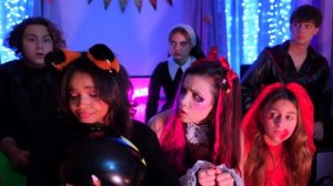 КОГО ВЫБЕРУТ ДУХИ? СТРАШНАЯ НОЧЬ В КАМПУСЕ! ВСЕ УЗНАЛИ ПРАВДУ О ДЕВОЧКЕ МУН!