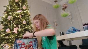 Первый новогодний подарок