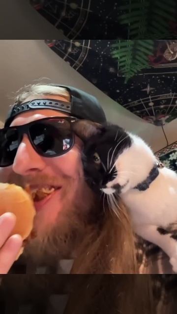 Может поделишься?