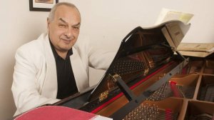 В Нью-Йорке простились с композитором Левоном Оганезовым