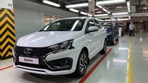 АвтоВАЗ РАЗДАЁТ Лады со скидкой 555 ТЫСЯЧ! Как вас хотят РАЗВЕСТИ в салонах LADA