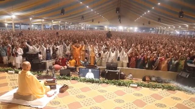 5000 Святых Имен в секунду - Киртан Е.С. Радханатхи Свами Махараджа