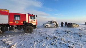 Школы закрыты, трассы заметены снегом, домашний скот гибнет из-за холода. Холод сковал Казахстан