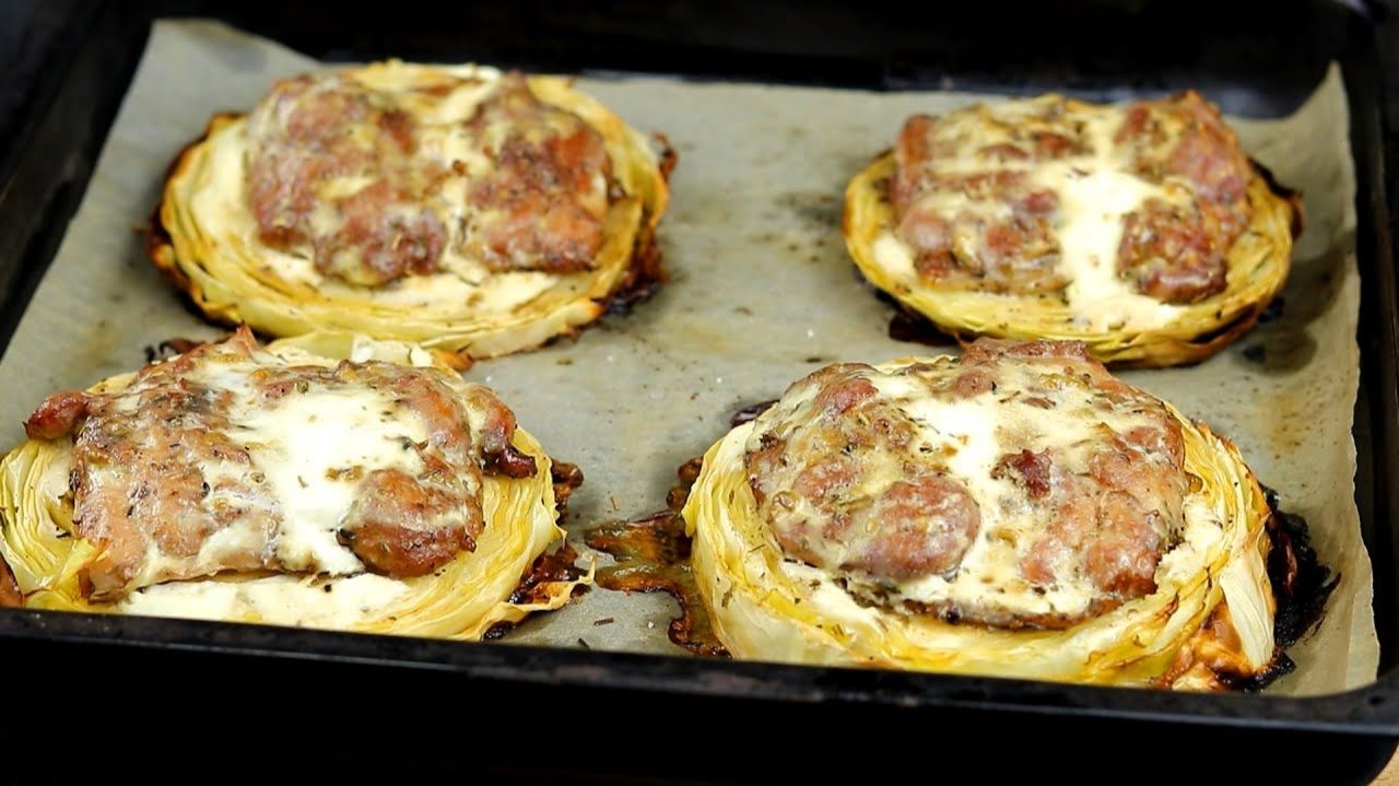 ТАК ВКУСНО, что я их готовлю 3 раза в неделю! Простой и дешёвый рецепт УЖИНА Куриные БЕДРА в духовке смотреть онлайн