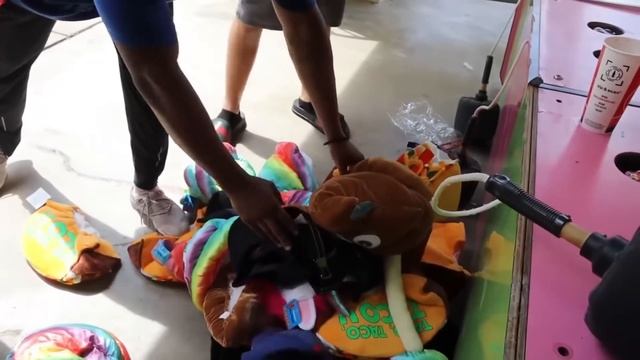 Mrbeast на русском Я Выиграл Каждый Приз в Парке Развлечений