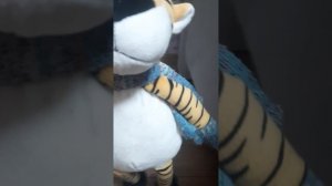 Снежик попал в закулисье