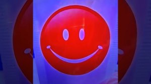 Красный улыбан пёрнул