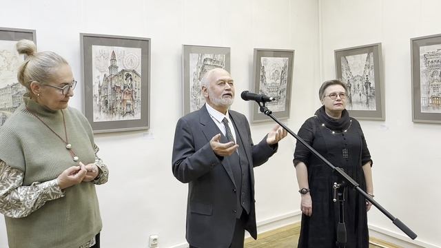 Видеозапись открытия выставки Ольги Ивлевой