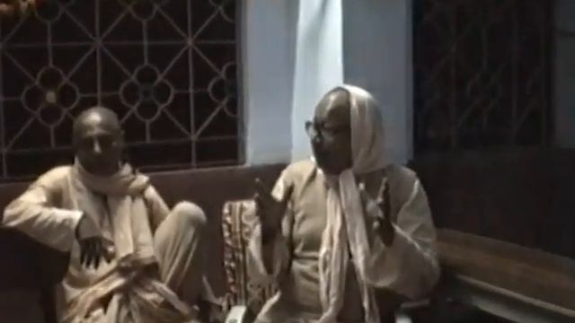 О духовных братьях Б. Р. Шридхара Махараджа • Важно следовать указаниям гуру • Стадии преданности