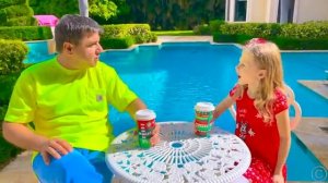 Настя учится считать до 10 Сборник историй для детей [get.gt]