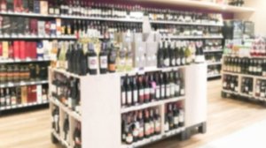 В Ханты-Мансийске любитель выпить расстрелял сотрудников алкомаркета из пистолета Макарова