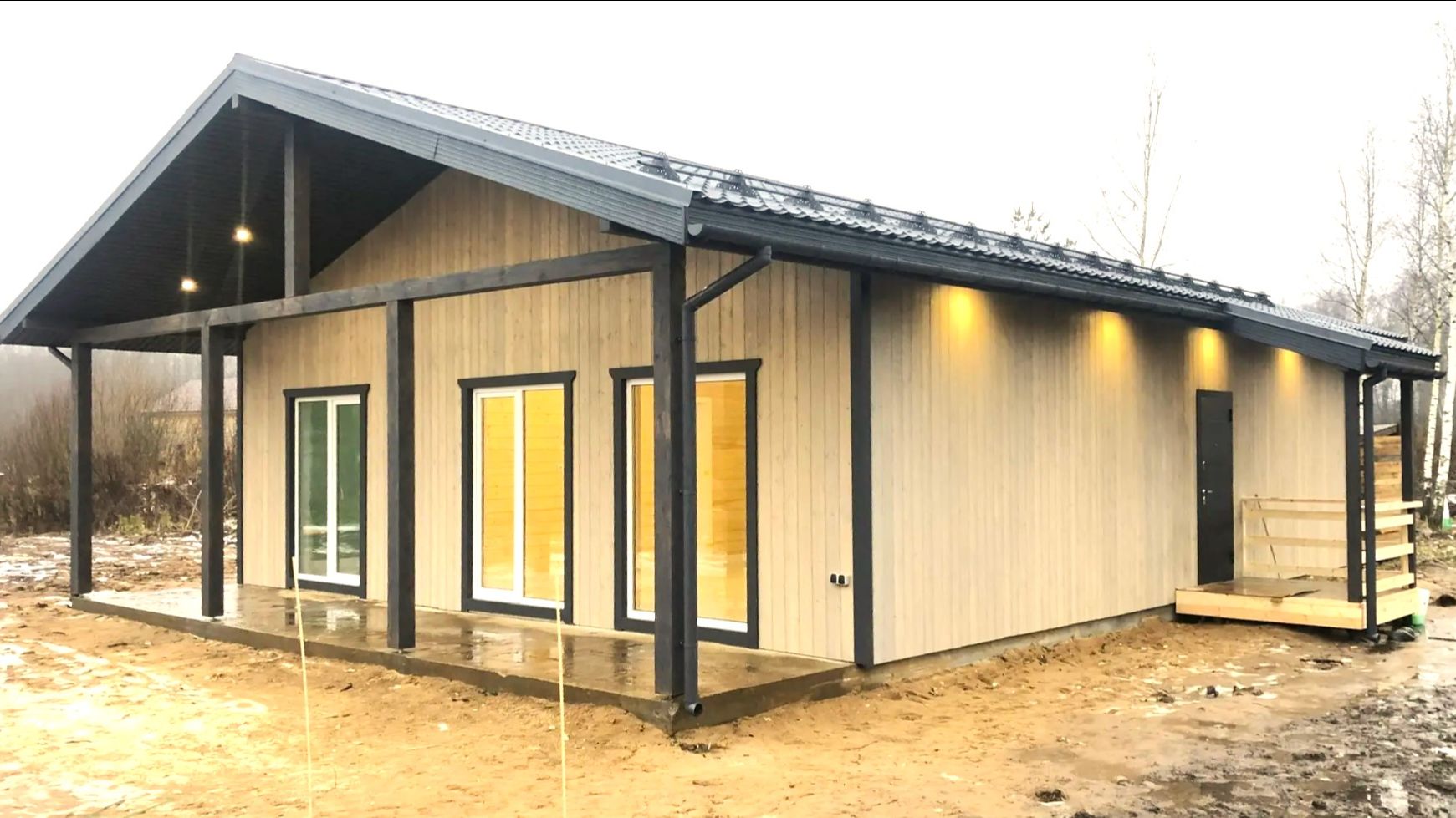 Дом с коммуникациями на участке 12 соток в СНТ Надежда Лен.область