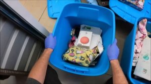 КОНТЕЙНЕРЫ В КАНАДЕ. НАШЛИ СНОУБОРД И ЛЫЖИ.(CANADOSЫ)