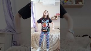 Танцую под песни Анны немченко Замужем песню и Танцпол везде 😊😍🥰