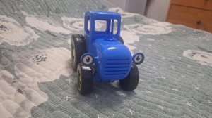 Синий трактор
