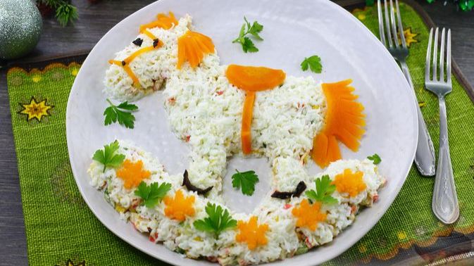 КРАБОВЫЙ САЛАТ В ВИДЕ ЛОШАДИ