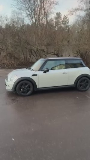Mini Cooper эксклюзивный салон