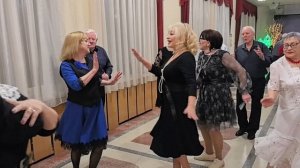 Бокал игристого вина... 13.12.25...