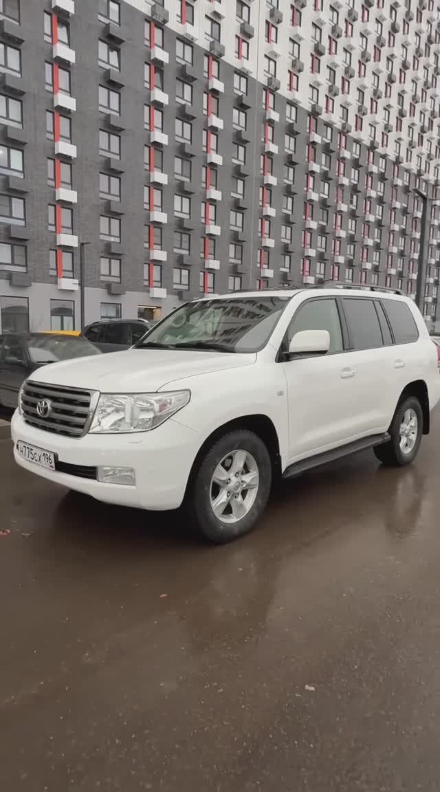 TOYOTA LC200 смотреть онлайн