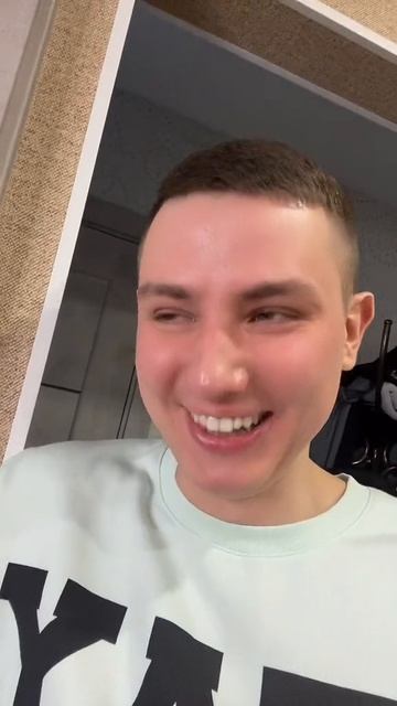 Даня просит деньги 😂 смотреть онлайн