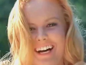 Первое лето. Очаровательная Милена Тонтегоде и Варис Ветра.