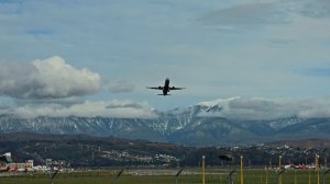 ✅️🌴17 ДЕКАБРЯ В АДЛЕРЕ: +11°, ПЕШКОМ ДО САМОЙ ЛУЧШЕЙ СМОТРОВОЙ НА САМОЛЁТЫ. АДЛЕР СЕГОДНЯ