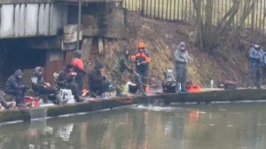 Поимка под мостом