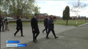 РФ Паччахьалкхен Дума депутат Барахоев Бекхан инспекци д1ахьош хилар Наьсарерча 10-г1ча ишколе