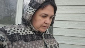 Хлопоты, у нас мороз, жарю колбасу и грудинку