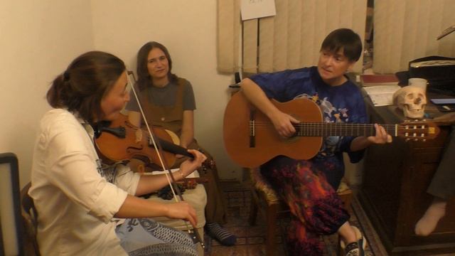 5.28. В коридоре (2014, 2025)