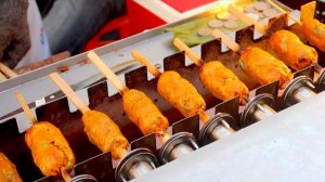 Рыбные котлеты на гриле - уличная еда в Пхукете