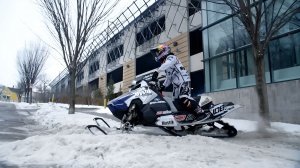 Дикий Снегоход в Городе