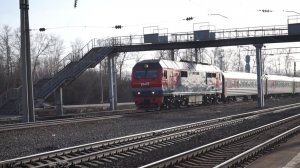 Тепловоз ТЭП70БС-188 с поездом "Восток".