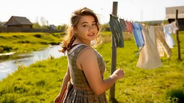 Я СТИРАЛА У РЕКИ ЗАДОРНАЯ ЧАСТУШКА смотреть онлайн