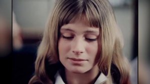 Качели (песня из фильма _Весь мир в глазах твоих_ 1977)