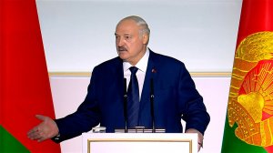 Лукашенко призвал развивать электротранспорт, не убивая маршрутки