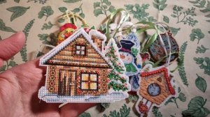 Новогодние вышитые игрушки