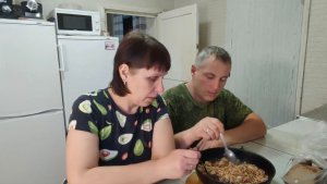 Новая помощница! Продадим коз и купим корову!