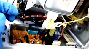 Ремонт микроволновой печи DAEWOO DG  KOR-6L7BS