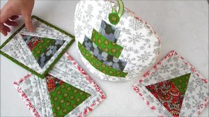 Новогодний подарок из лоскутов в каждый дом. Грелка на чайник и прихватки с Ёлкой. Мастер класс.