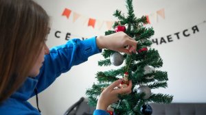 Горит и пылит: чем опасны некачественные искусственные елки